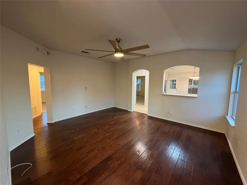 1107 Burgess Drive Leander, TX 78641