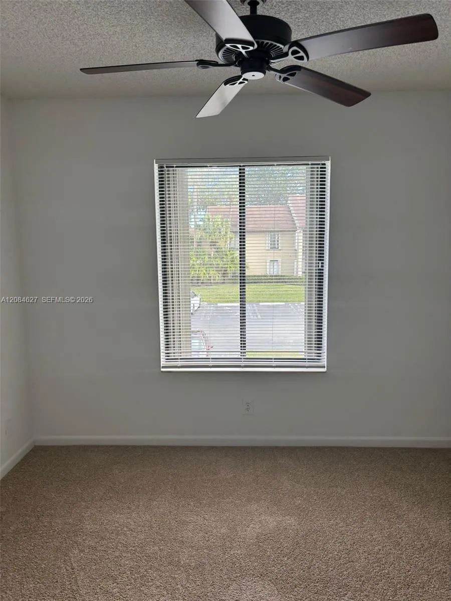 718 Sunny Pine Way #H2 Green Acres, FL 33415