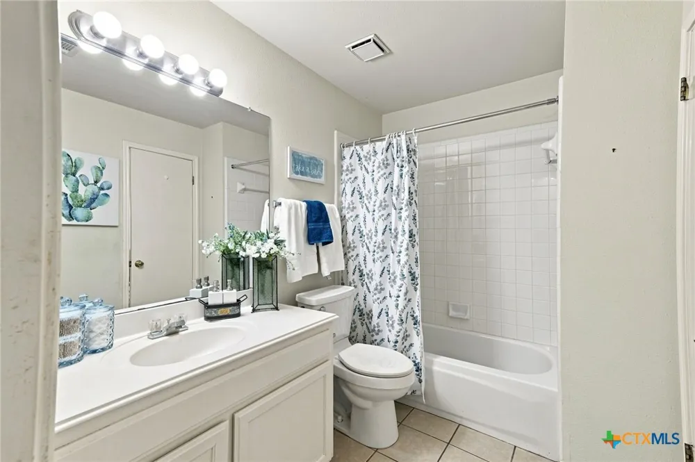 1514 White Oak Loop Round Rock, TX 78681
