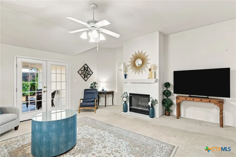 1514 White Oak Loop Round Rock, TX 78681
