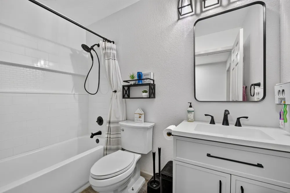 9228 Jason Drive White Settlement, TX 76108