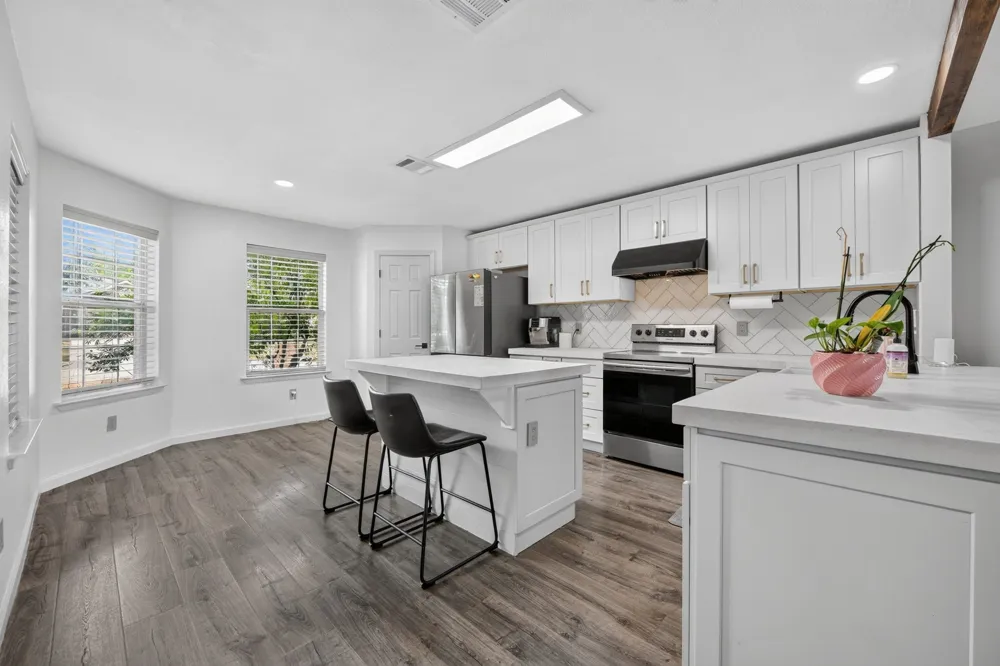 9228 Jason Drive White Settlement, TX 76108