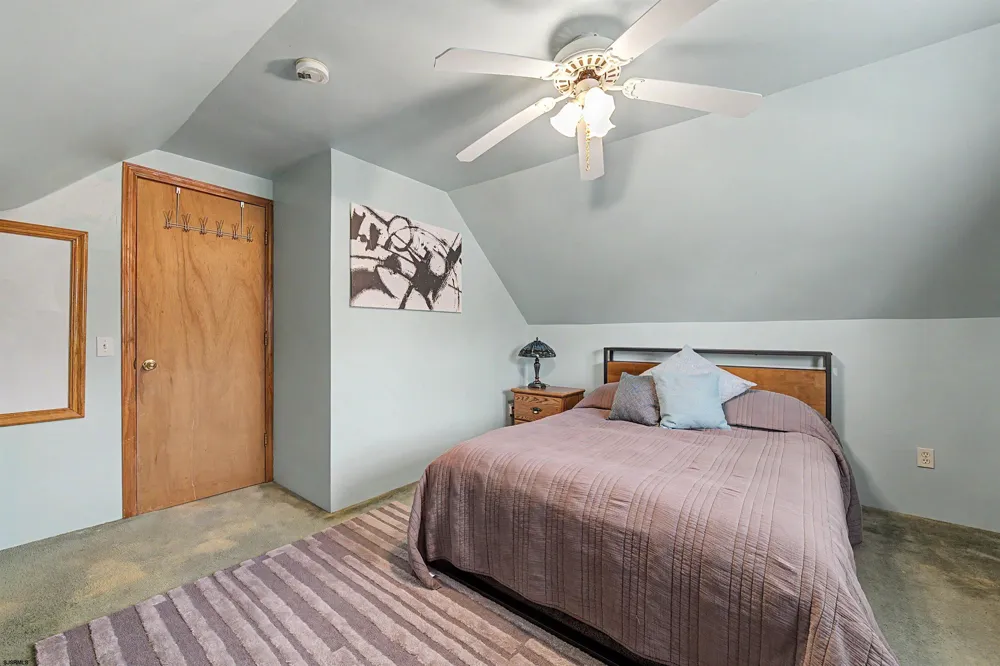 2110 Amherst Northfield, NJ 08234