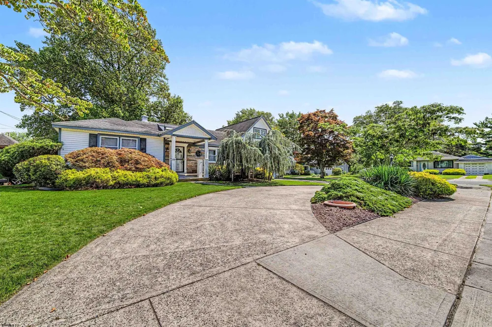 2110 Amherst Northfield, NJ 08234