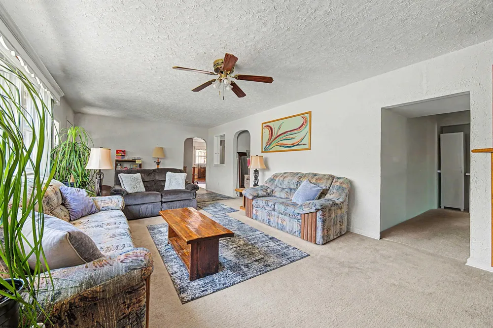 2110 Amherst Northfield, NJ 08234