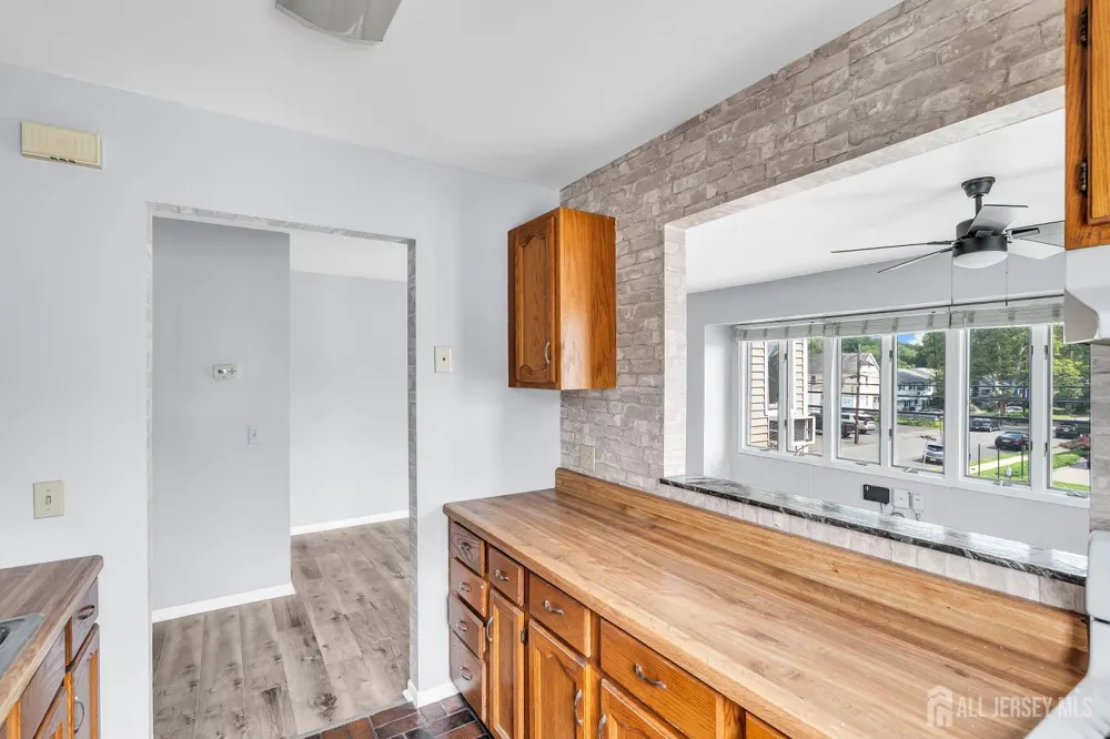 1595 E 2nd Street #3 Scotch Plains, NJ 07076