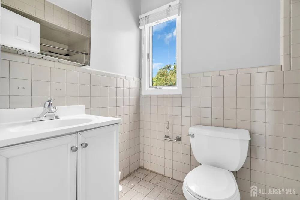 1595 E 2nd Street #3 Scotch Plains, NJ 07076