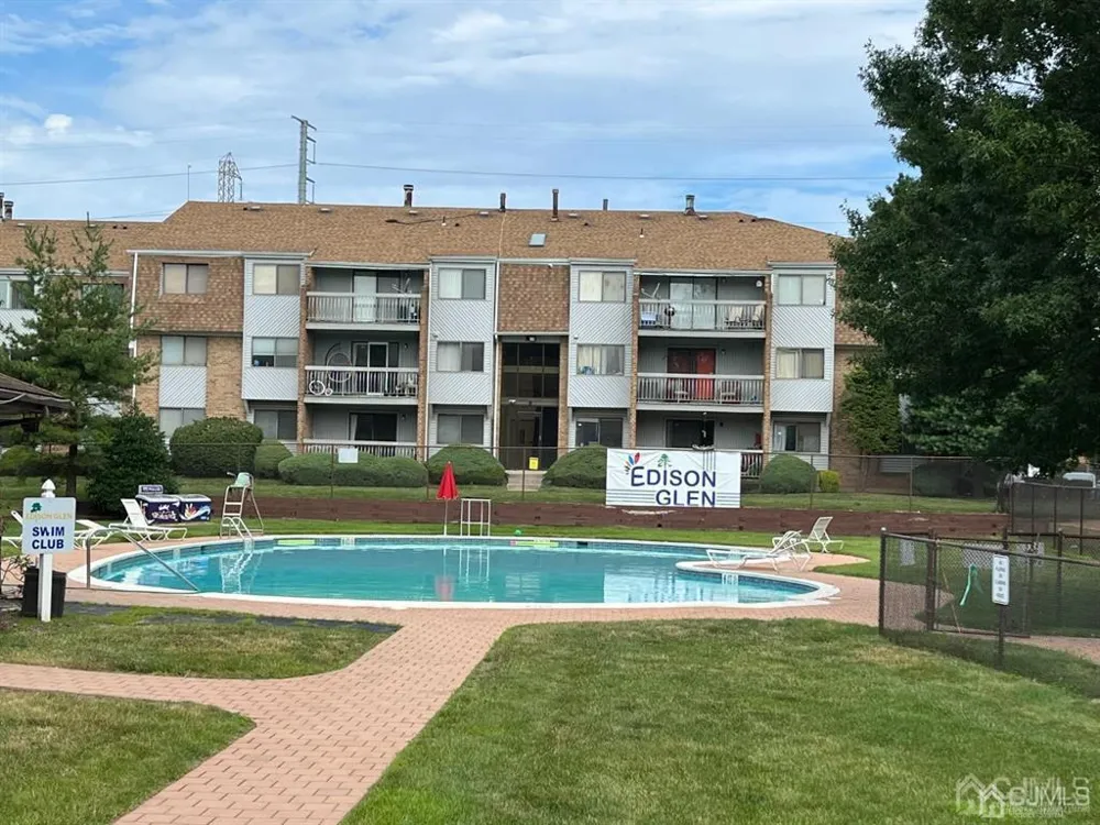 915 Edison Glen Terrace Edison, NJ 08837