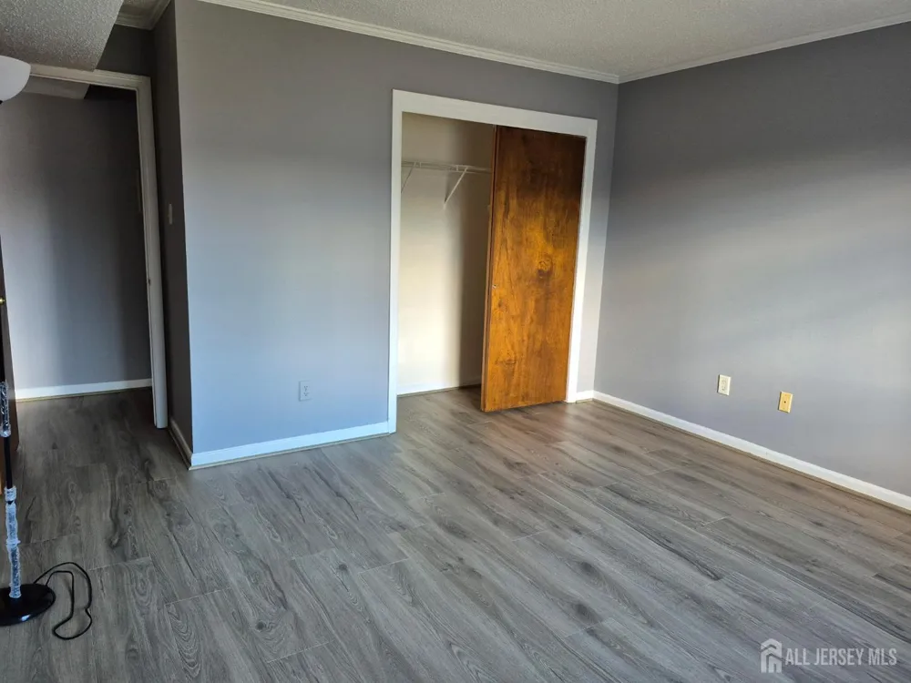 915 Edison Glen Terrace Edison, NJ 08837
