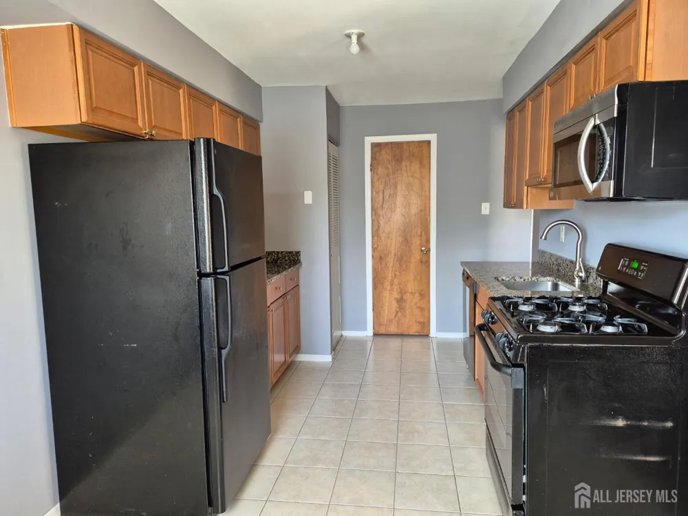 915 Edison Glen Terrace Edison, NJ 08837