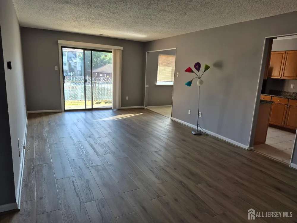 915 Edison Glen Terrace Edison, NJ 08837