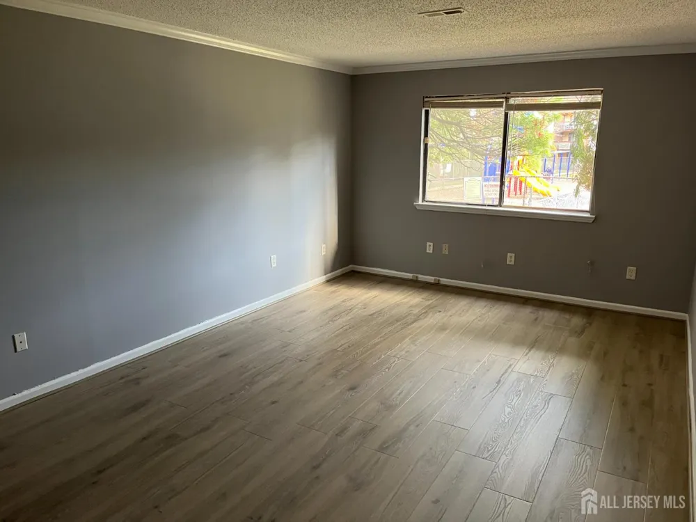 915 Edison Glen Terrace Edison, NJ 08837