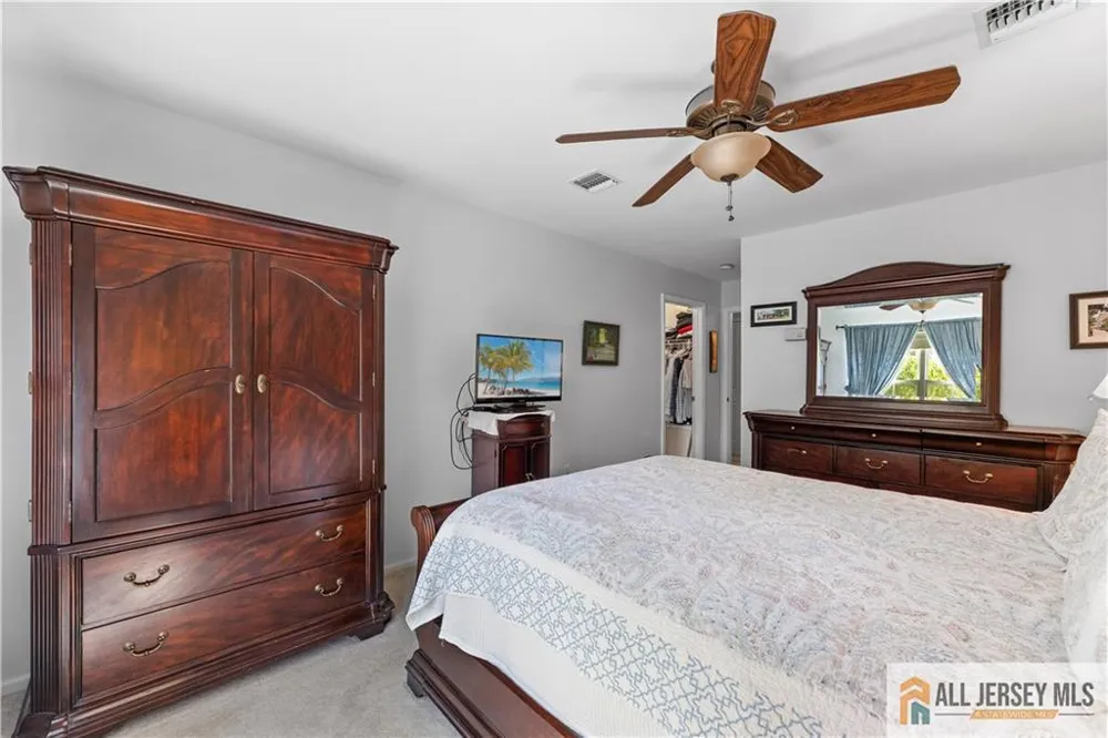 28 Garfield Way Montgomery, NJ 08540