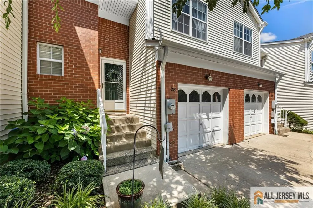 28 Garfield Way Montgomery, NJ 08540