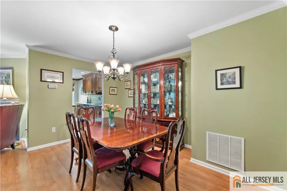 28 Garfield Way Montgomery, NJ 08540