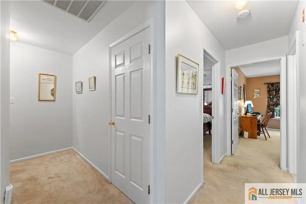 28 Garfield Way Montgomery, NJ 08540
