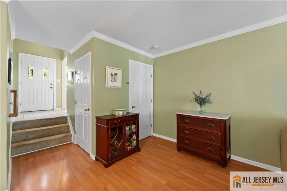 28 Garfield Way Montgomery, NJ 08540