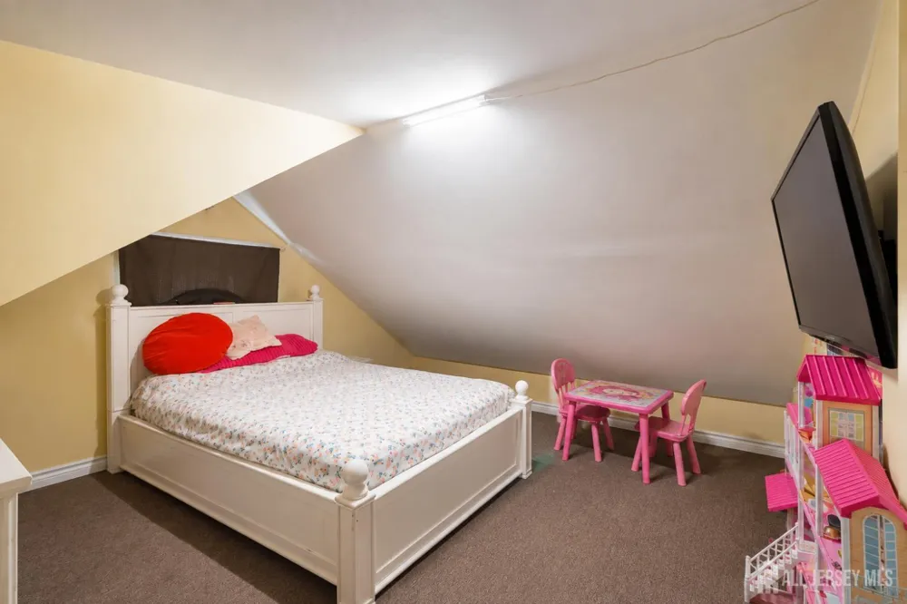 61 S ward Street New Brunswick, NJ 08901