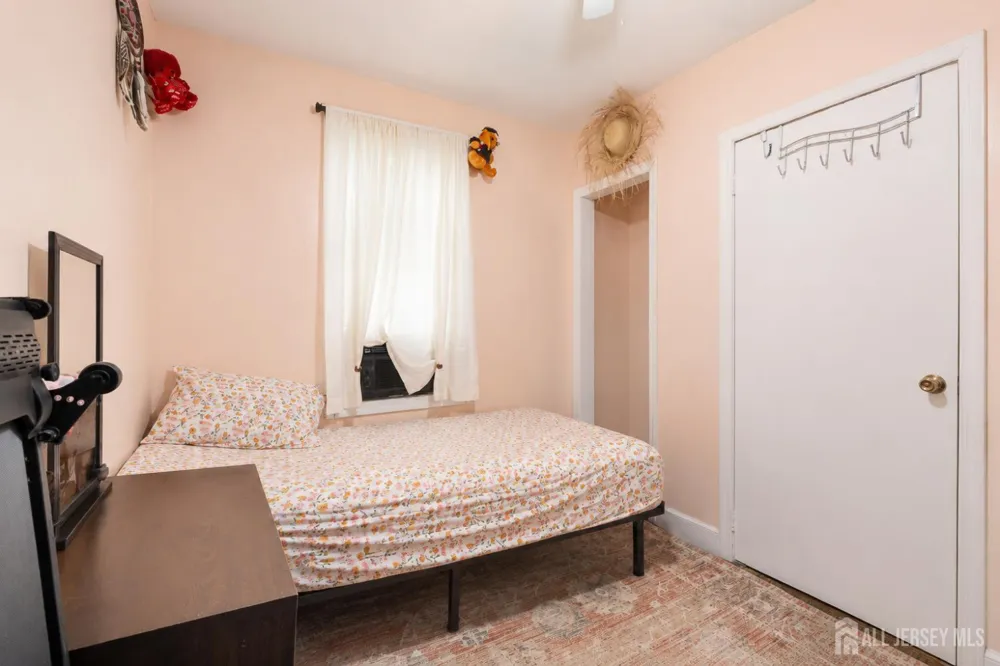 61 S ward Street New Brunswick, NJ 08901