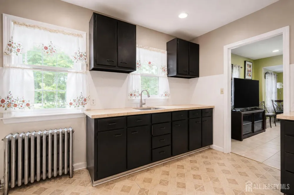 61 S ward Street New Brunswick, NJ 08901