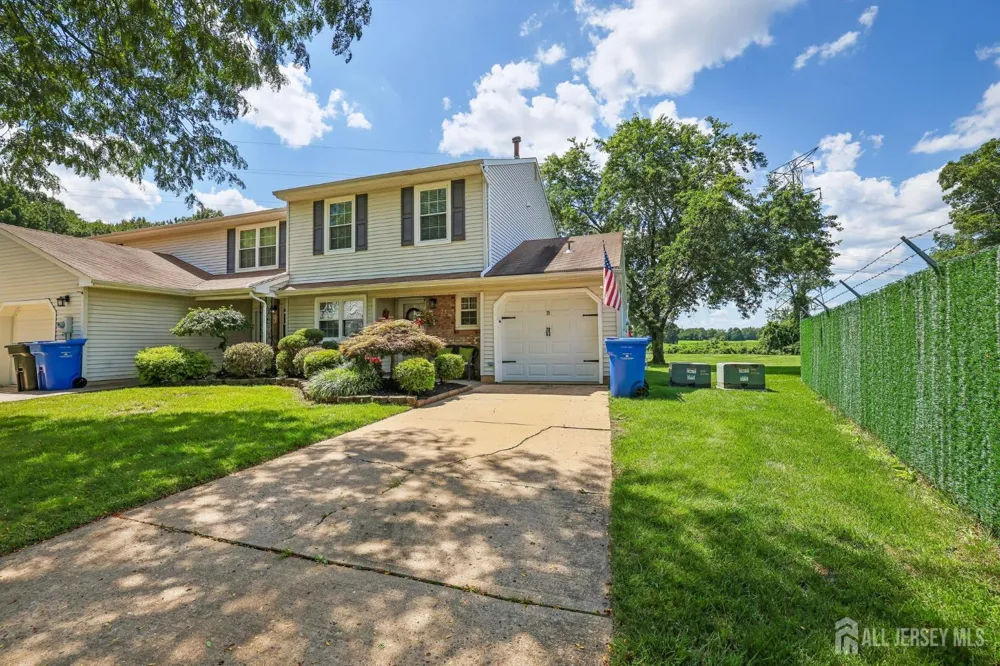 79 Staghorn Drive Old Bridge, NJ 07747
