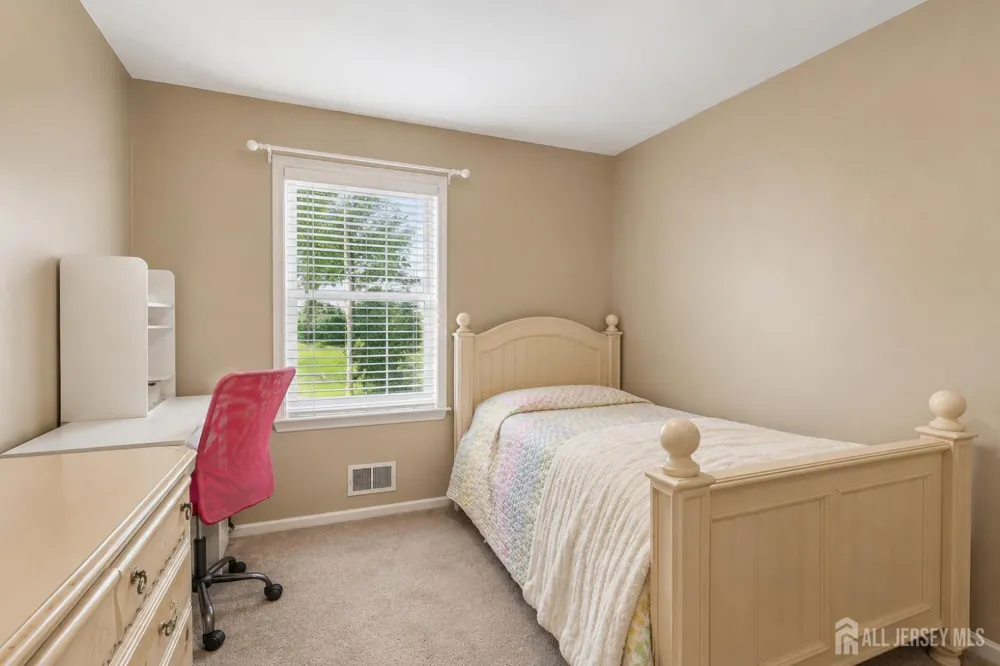 79 Staghorn Drive Old Bridge, NJ 07747