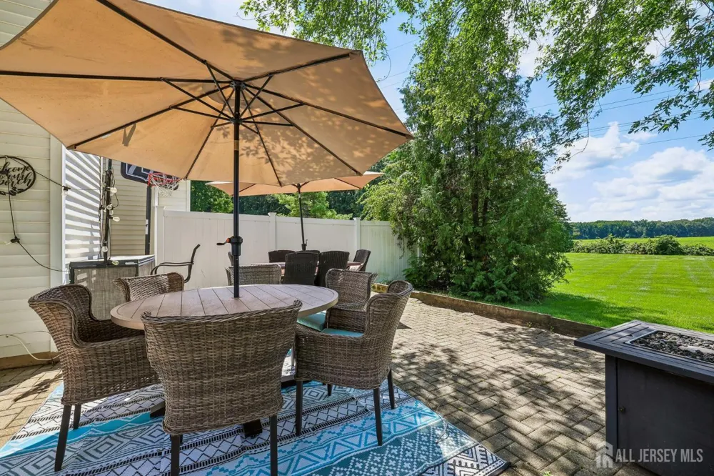 79 Staghorn Drive Old Bridge, NJ 07747