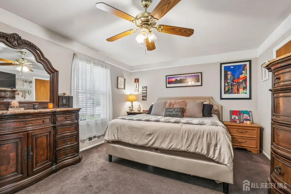 79 Staghorn Drive Old Bridge, NJ 07747
