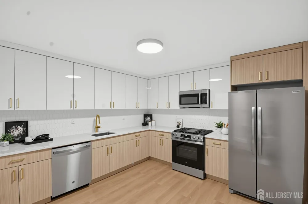 4304 Birchwood Court North Brunswick, NJ 08902