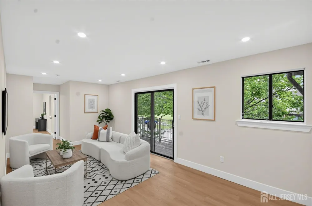 4304 Birchwood Court North Brunswick, NJ 08902