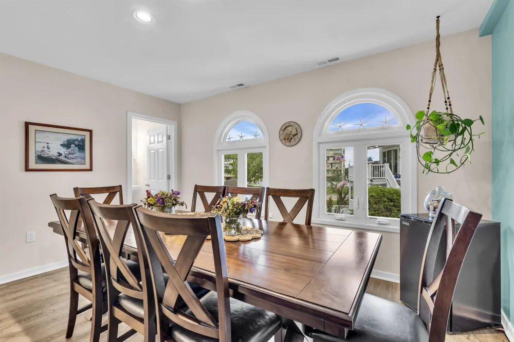 9 W 6th Street Ocean City, NJ 08226