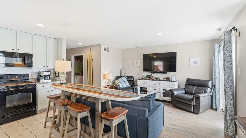 213 E Taylor Avenue Wildwood, NJ 08260