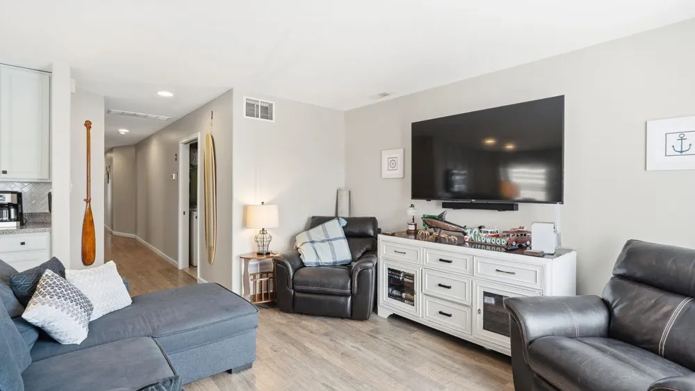 213 E Taylor Avenue Wildwood, NJ 08260