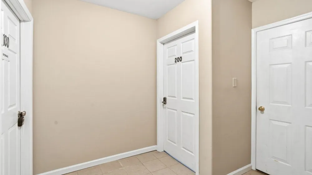 213 E Taylor Avenue Wildwood, NJ 08260