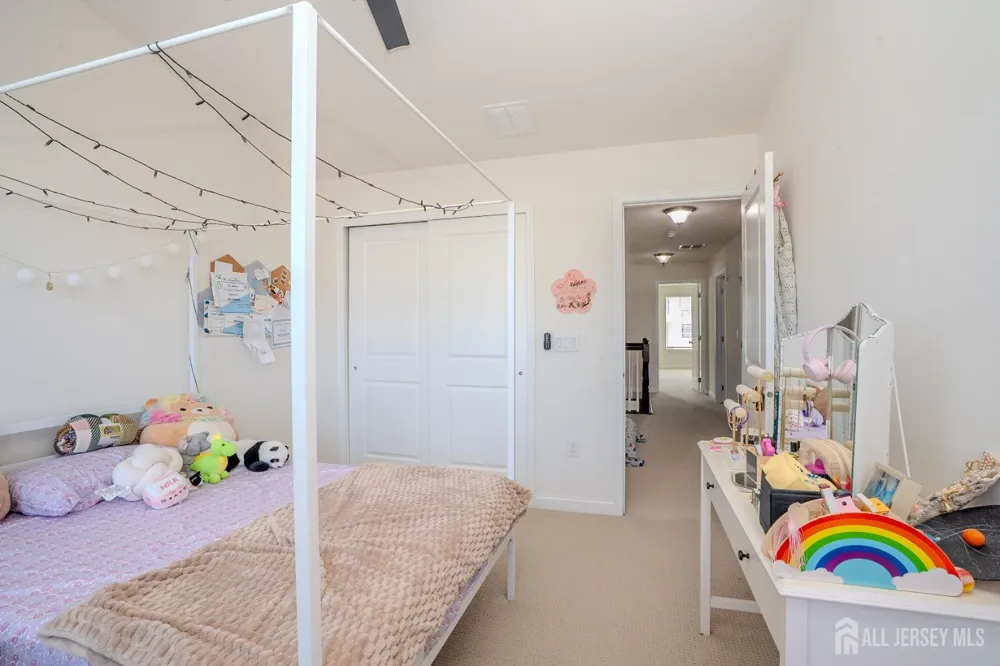 15 Clover Lane Monroe, NJ 08831