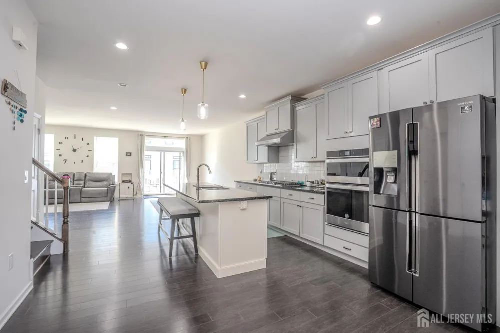15 Clover Lane Monroe, NJ 08831