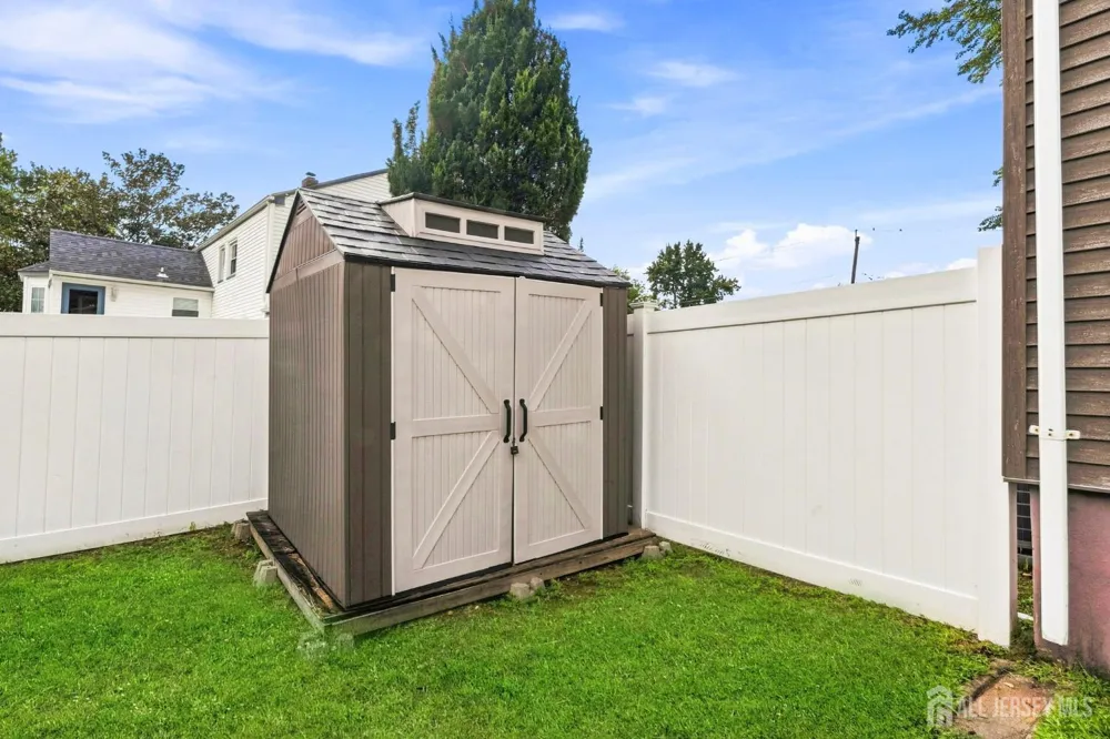 9 Meyer Road Edison, NJ 08817