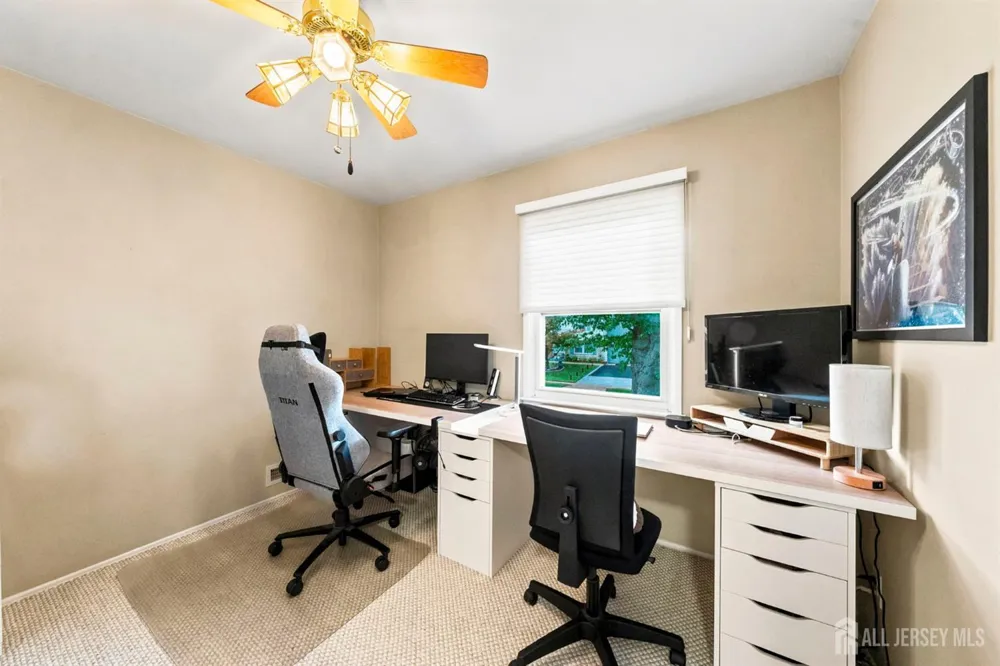 9 Meyer Road Edison, NJ 08817