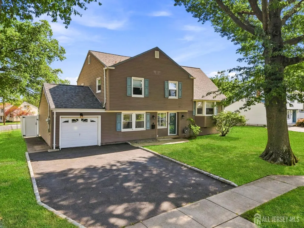 9 Meyer Road Edison, NJ 08817