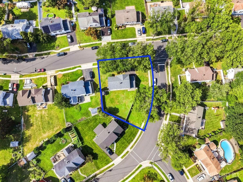 9 Meyer Road Edison, NJ 08817