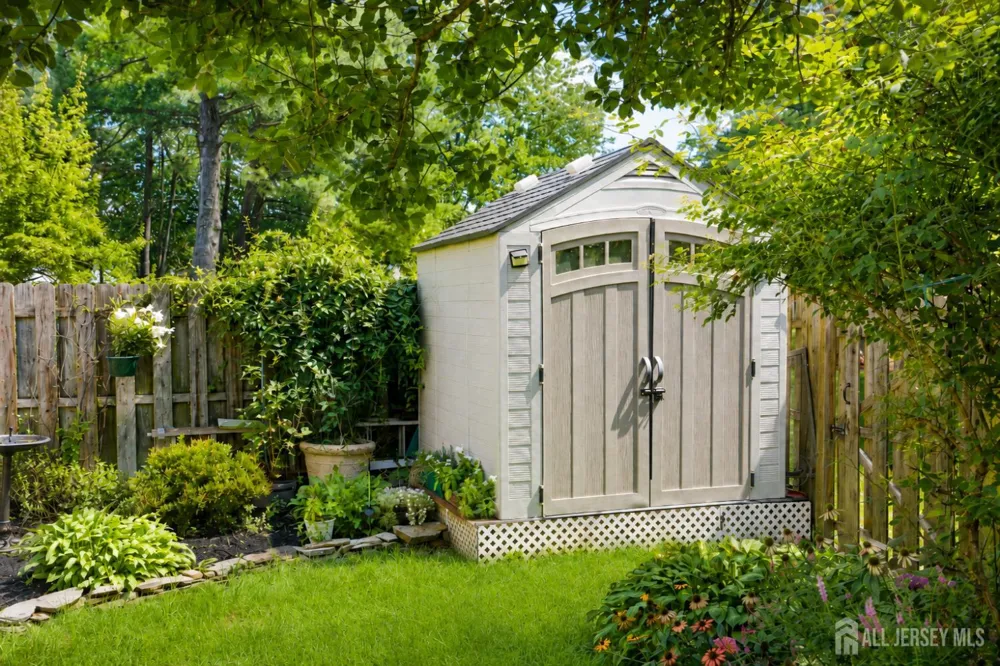 17 Wilson Court East Brunswick, NJ 08816
