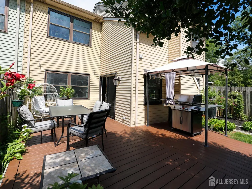 17 Wilson Court East Brunswick, NJ 08816