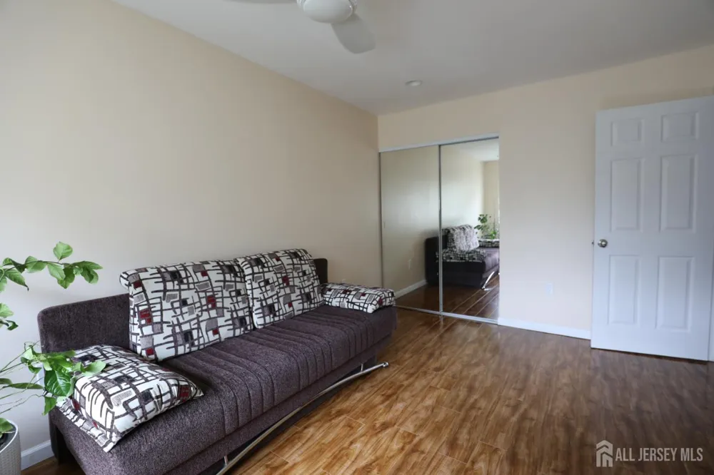 17 Wilson Court East Brunswick, NJ 08816