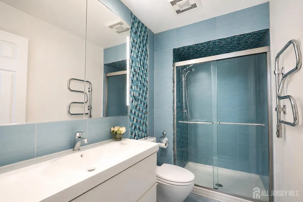 17 Wilson Court East Brunswick, NJ 08816