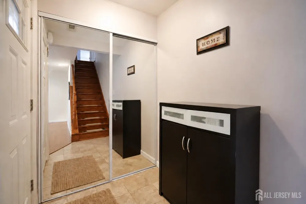 17 Wilson Court East Brunswick, NJ 08816