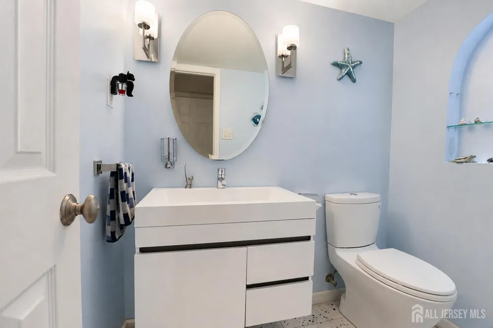 17 Wilson Court East Brunswick, NJ 08816