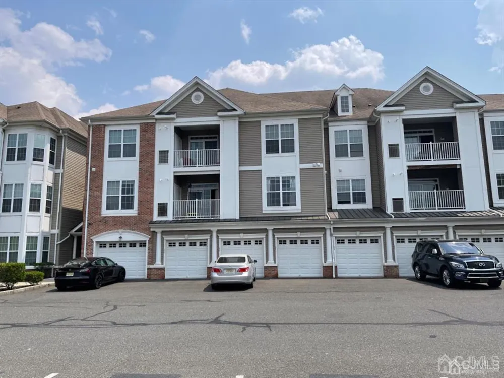 3018 Edward Stec Boulevard #18 Edison, NJ 08837