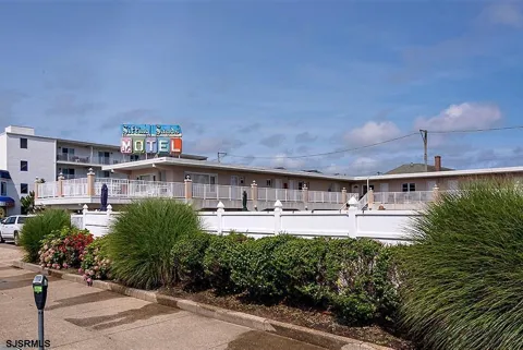 840 Ocean Ave
