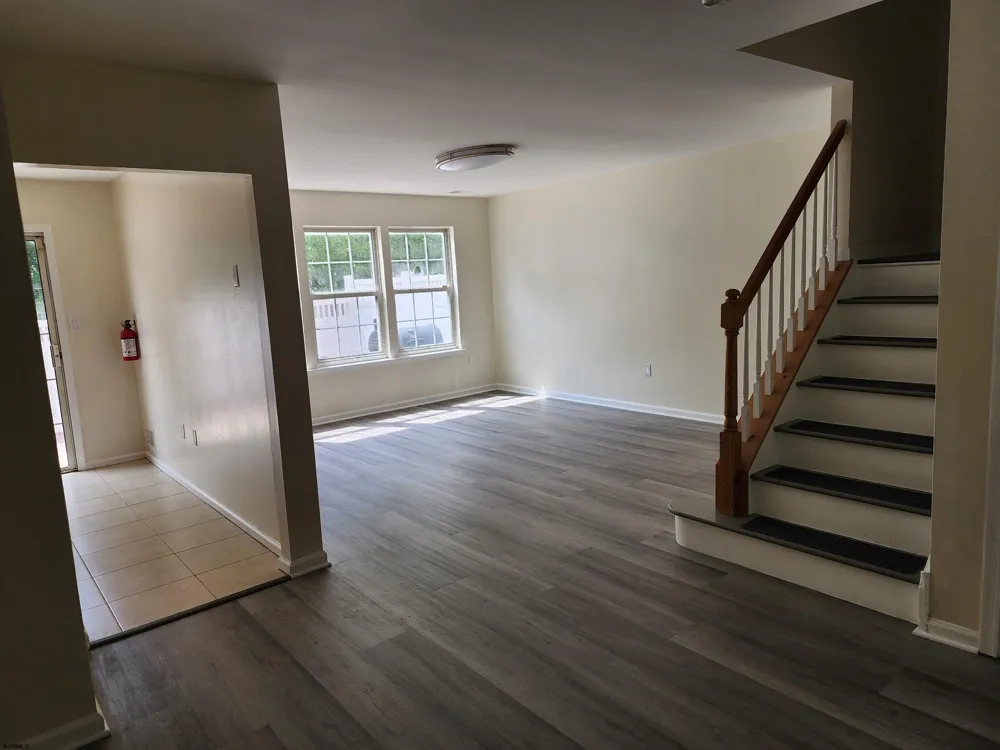7 Sextant Dr Atlantic City, NJ 08401