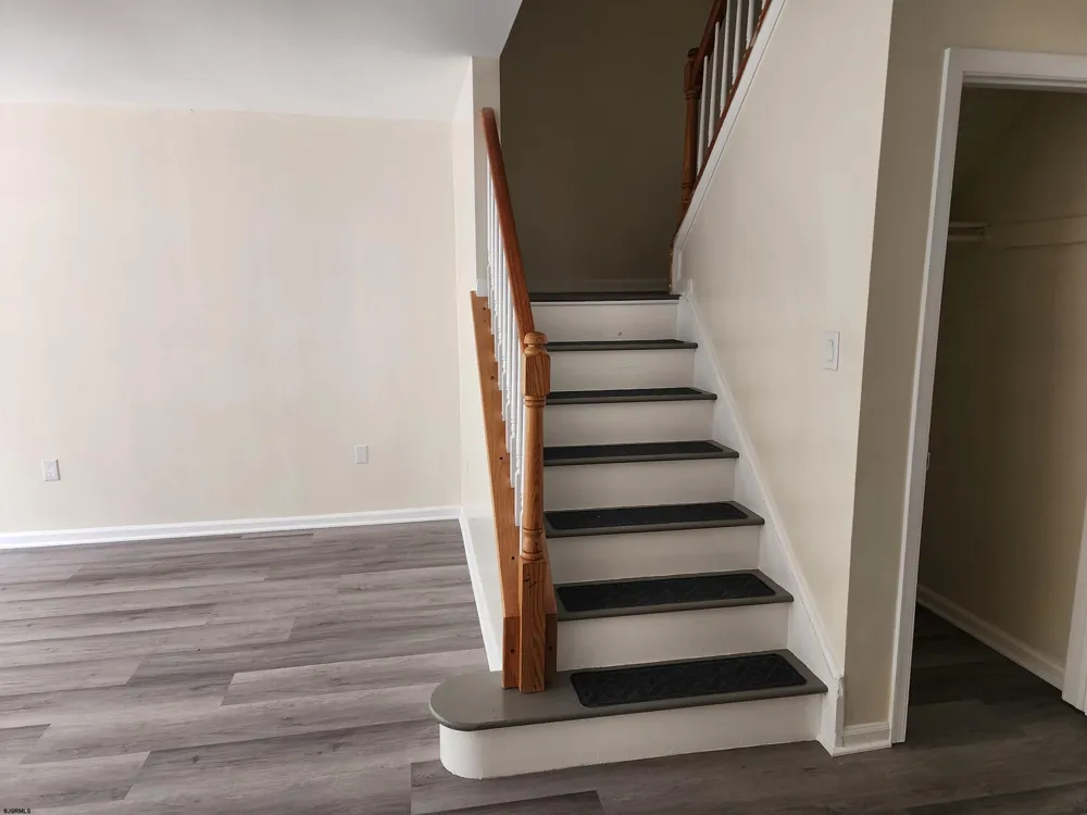 7 Sextant Dr Atlantic City, NJ 08401